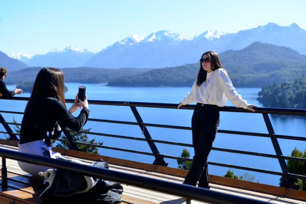 bariloche & esquel con tulipanes